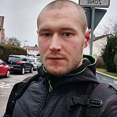 Женя