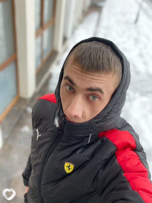 Женя