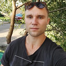 Валя