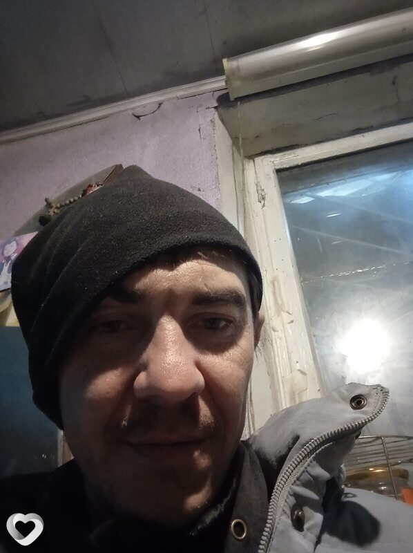 Артём