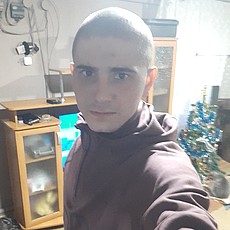 Валя