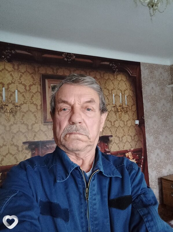 Женя