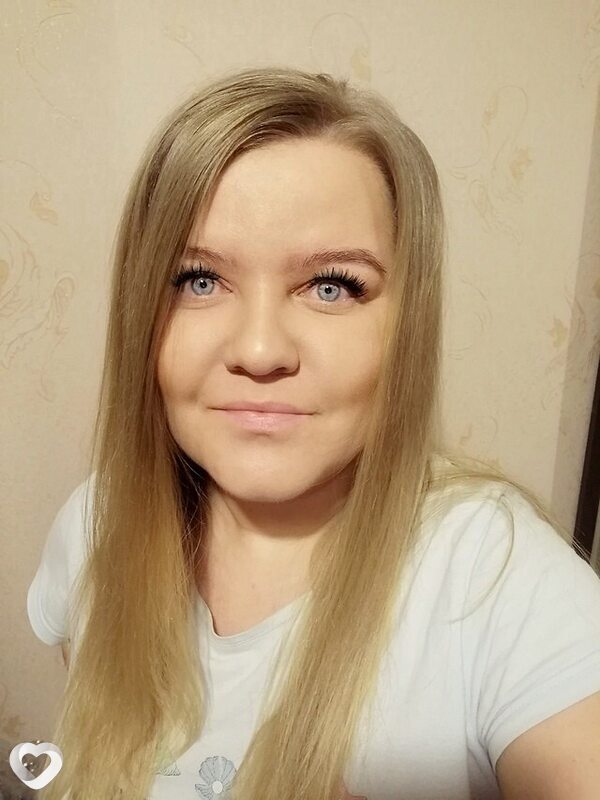 Оля