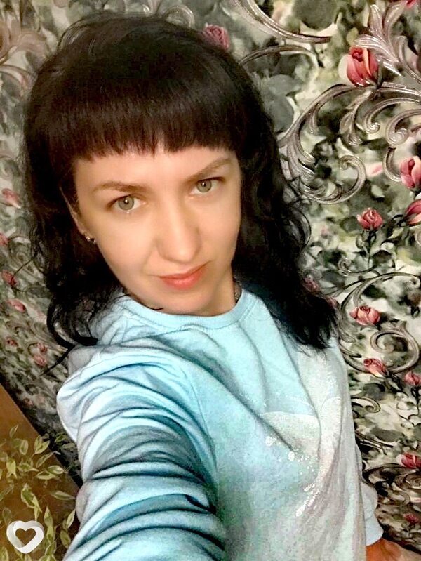 Оля
