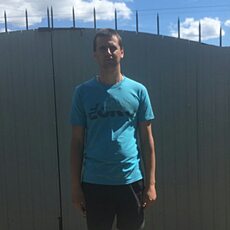 Артём