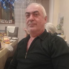 Лёва