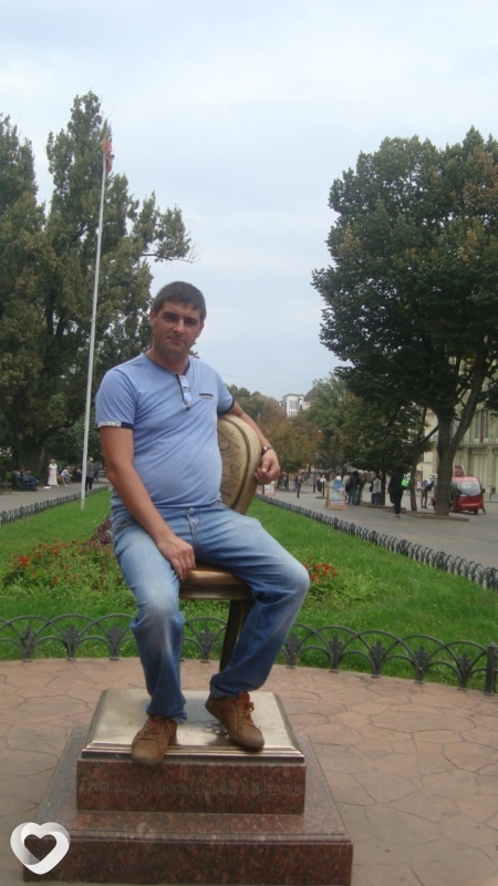 Толя