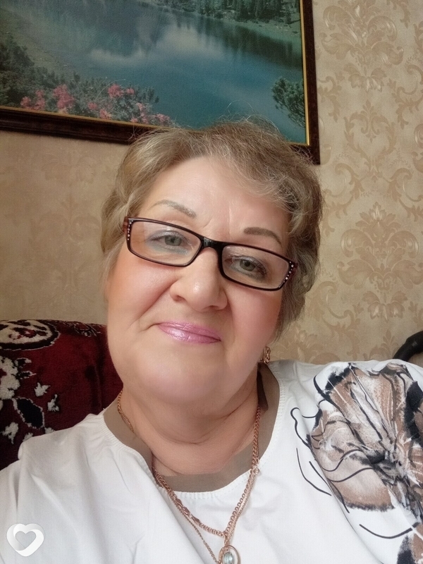 Полина