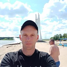 Валя