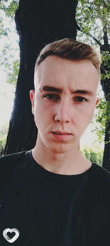 Денис