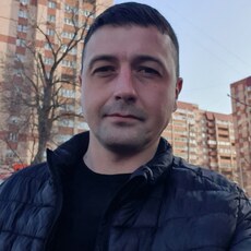 Артём