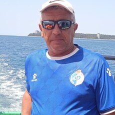 Лукас