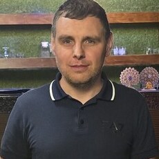 Артём