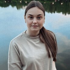 Оля