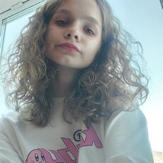 Оля