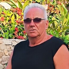 Аркадий