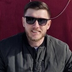 Артём