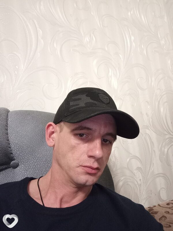 Артём