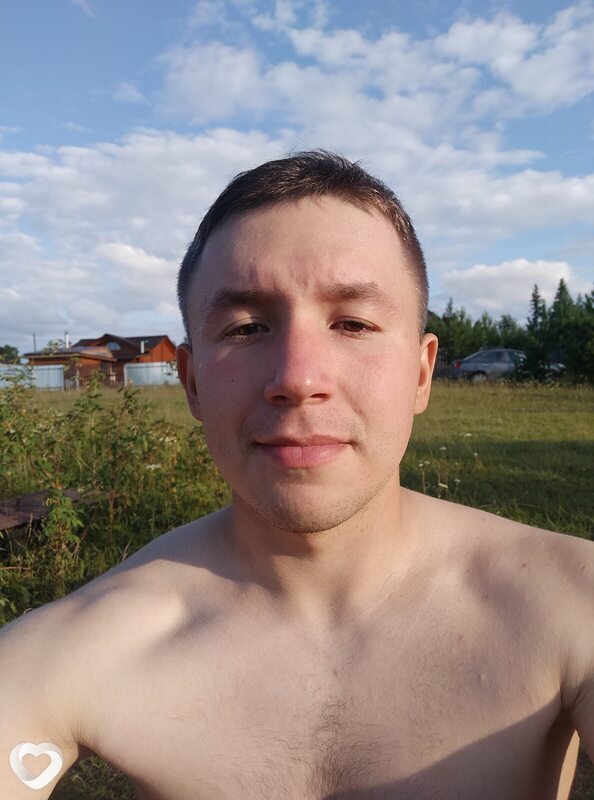 Артём