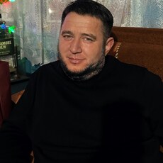 Артём
