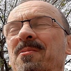 Максим