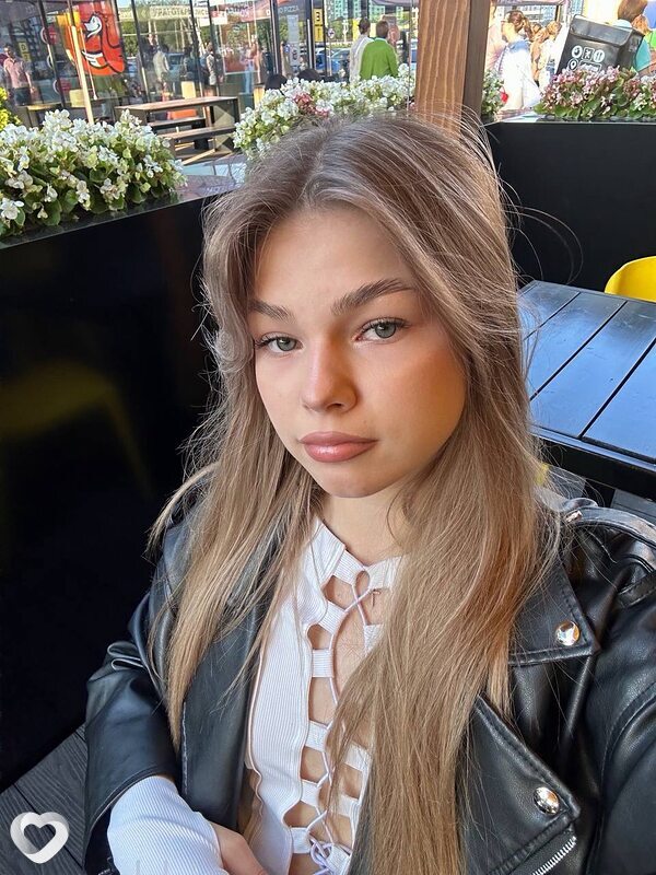 Валя