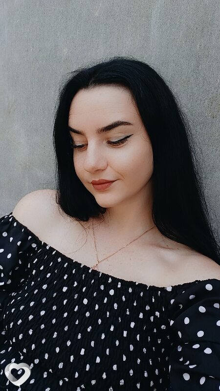 Полина