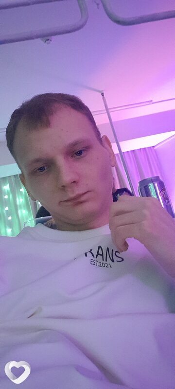 Лёня