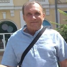 Максим
