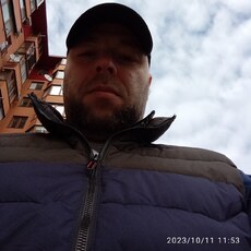Артём