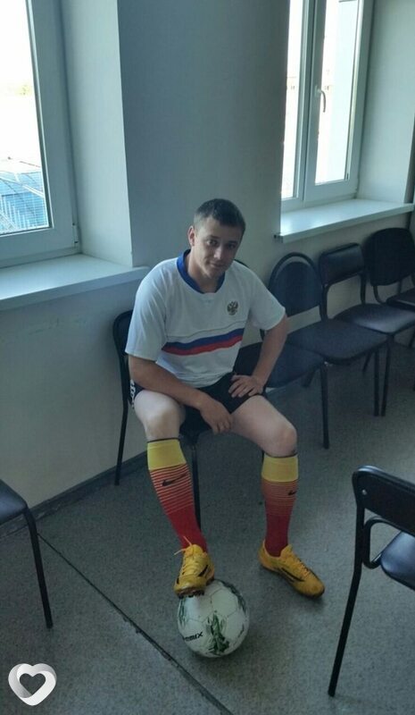 Толя