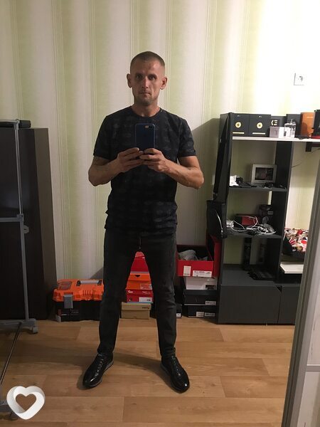Артём
