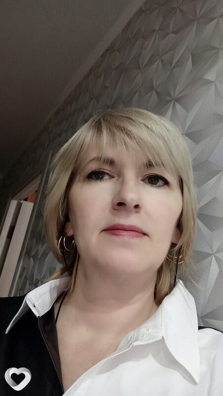 Аня