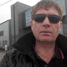 Артём