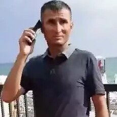 Артём