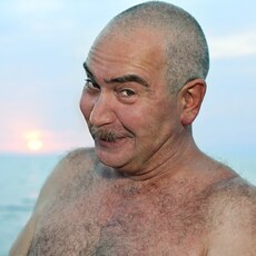 Артём