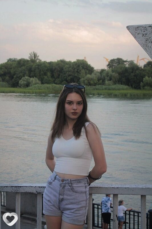 Юля