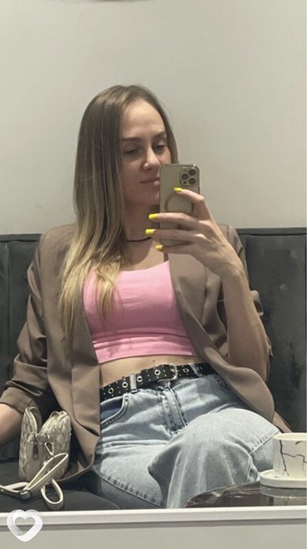 Ева