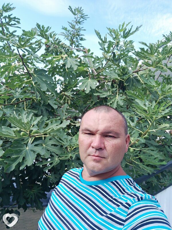 Денис
