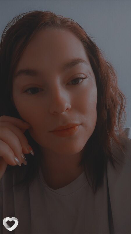 Оля