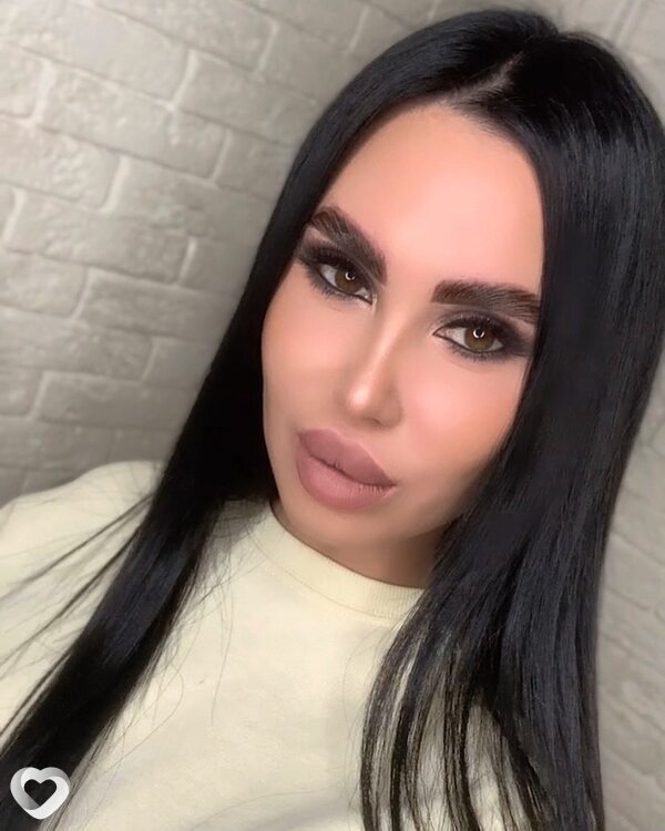 Аня