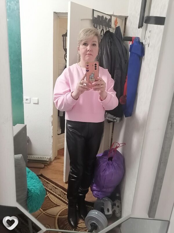 Ева