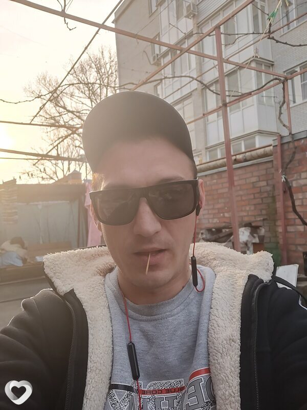 Толя
