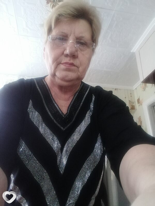 Полина