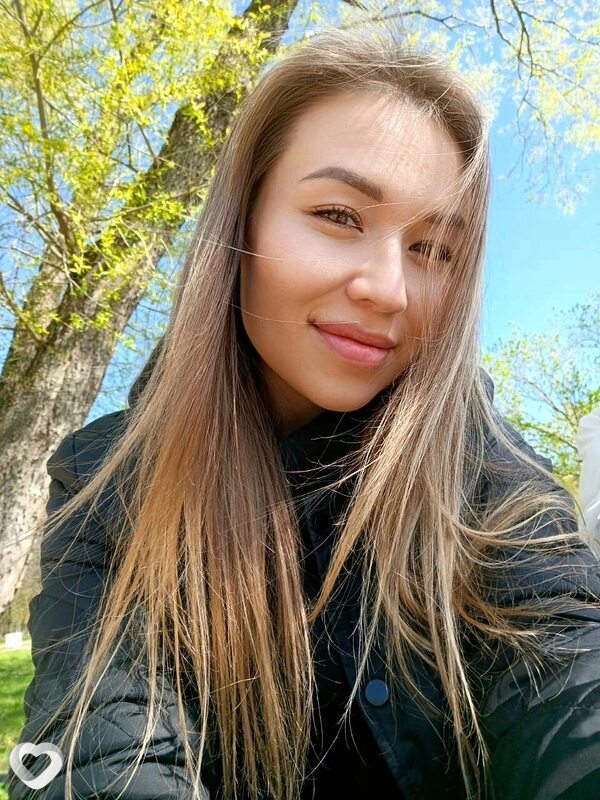 Яна