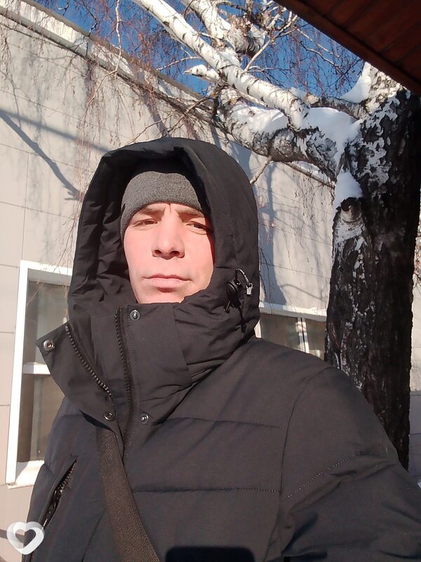 Толя