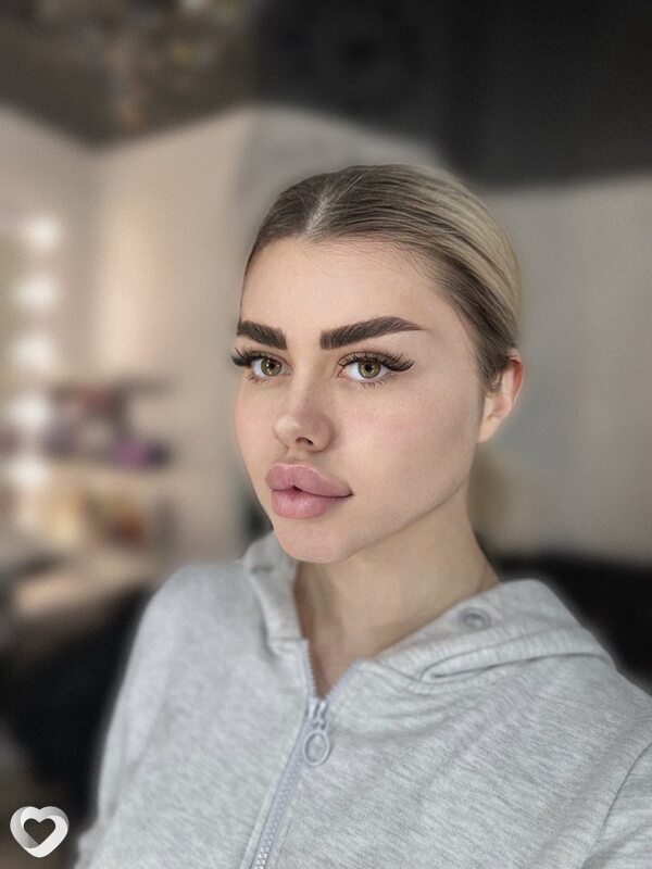 Мила