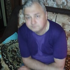 Артём