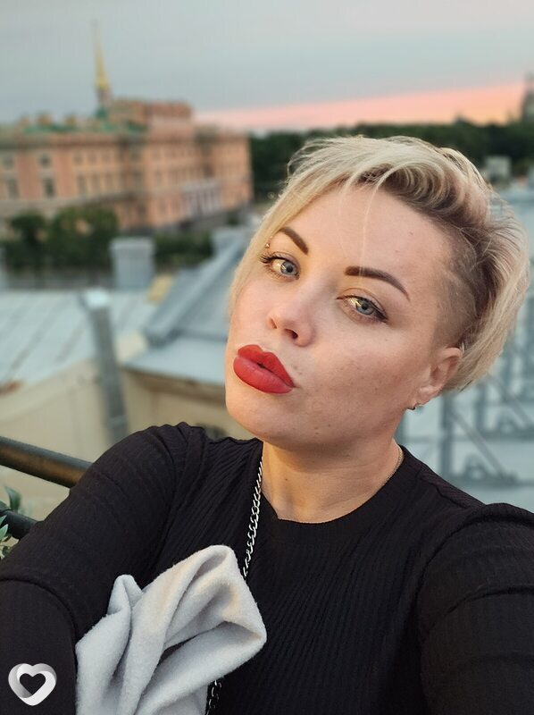 Ева