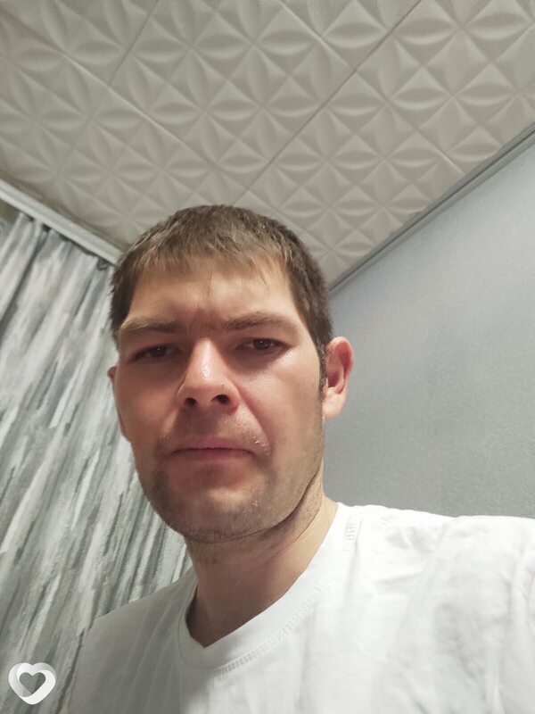 Артём